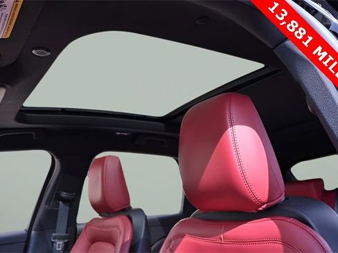 Used 2024 Lincoln Corsair Reserve w/ Equipment Group 201A image 33