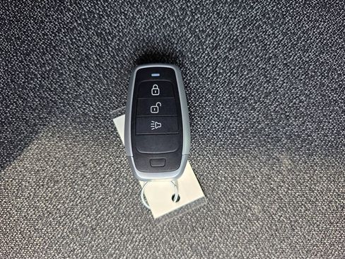 Used 2024 RAM ProMaster 2500 w/ Safety Group FWD image 22
