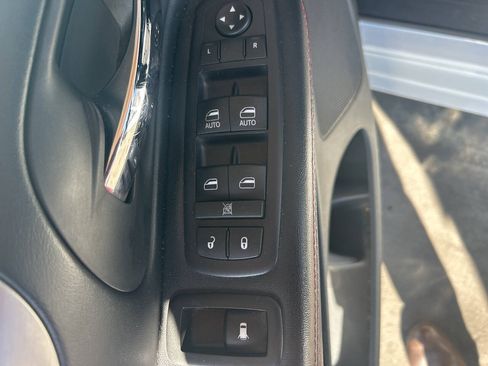 Used 2016 Dodge Grand Caravan R/T FWD image 13