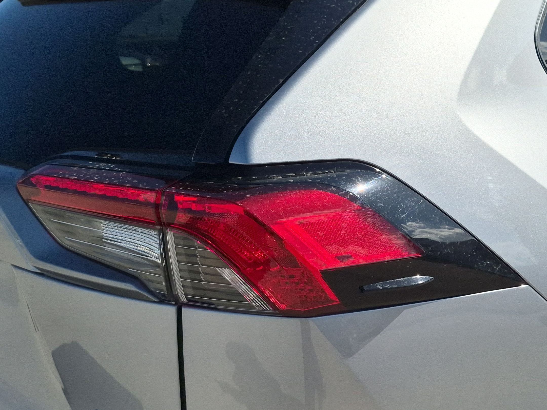 Used 2021 Toyota RAV4 XSE AWD/4WD image 12