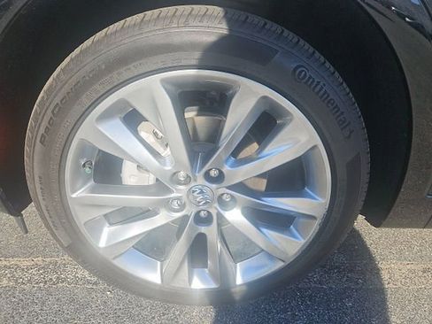 Used 2023 Buick Envision Avenir image 5