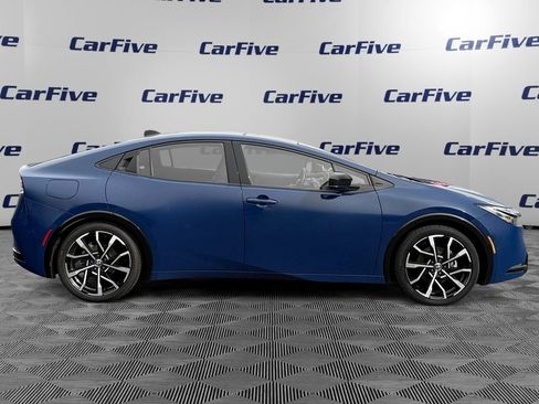 Used 2024 Toyota Prius Prime Premium FWD image 7
