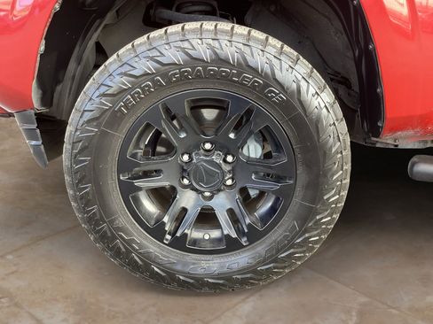 Used 2021 Toyota Tacoma SR w/ SR Convenience Package image 29