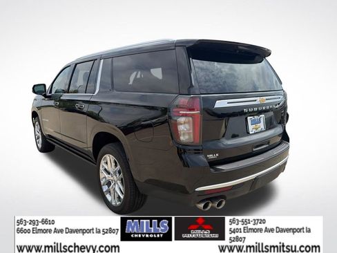 Used 2024 Chevrolet Suburban High Country w/ Advanced Technology Package AWD/4WD image 3