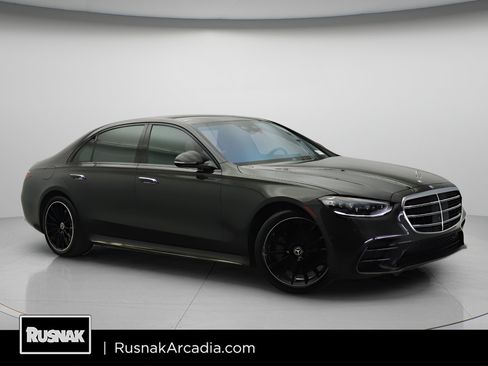 Used 2023 Mercedes-Benz S 500 4MATIC image 1