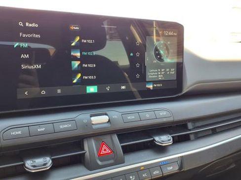 Used 2025 Kia K4 LXS image 23