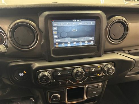 Used 2022 Jeep Wrangler Unlimited Sport image 21