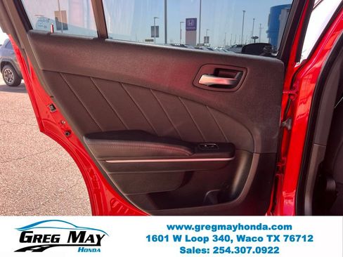 Used 2022 Dodge Charger SXT RWD image 17