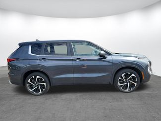 Used 2024 Mitsubishi Outlander SE AWD/4WD video 2