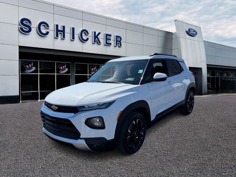 Used 2021 Chevrolet TrailBlazer LT w/ Premium Seating Package image 4