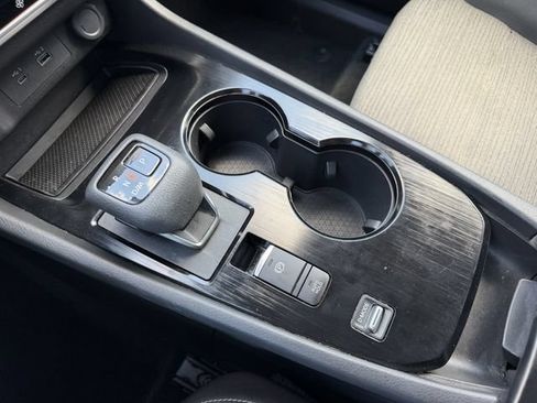 Certified 2023 Nissan Rogue SV FWD image 14