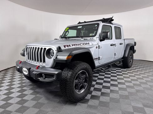 Used 2022 Jeep Gladiator Rubicon w/ LED Lighting Group image 2