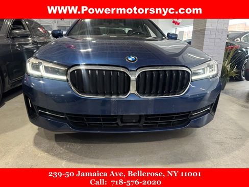 Used 2022 BMW 530i xDrive w/ Executive Package AWD/4WD image 2