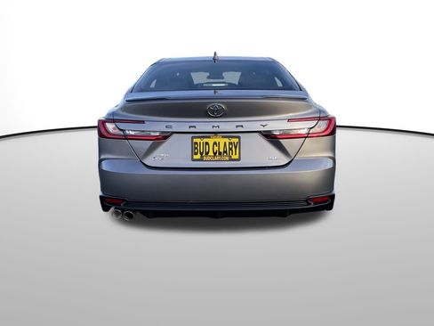 Certified 2025 Toyota Camry SE image 5