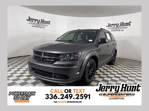Used 2020 Dodge Journey SE w/ SE Popular Equipment Group image 1