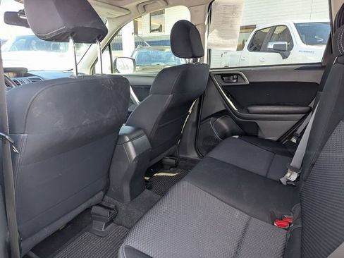 Used 2016 Subaru Forester 2.5i Premium image 30