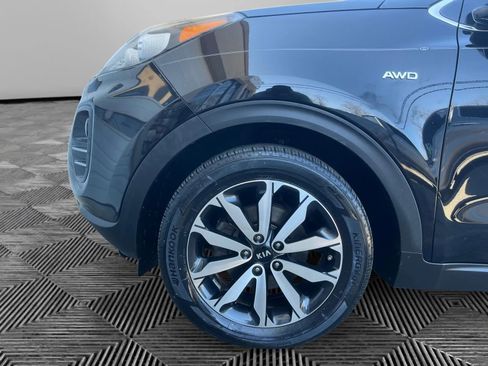 Used 2018 Kia Sportage EX image 17