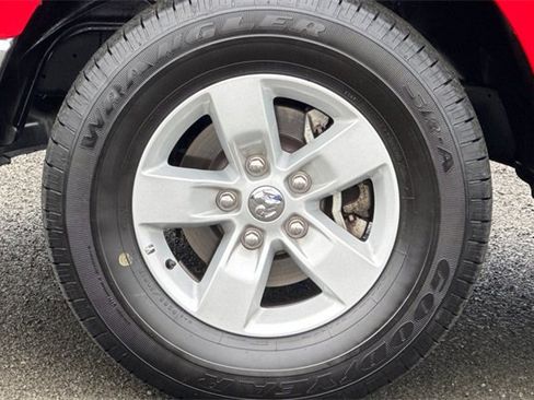 Used 2024 RAM 1500 Classic SLT image 31