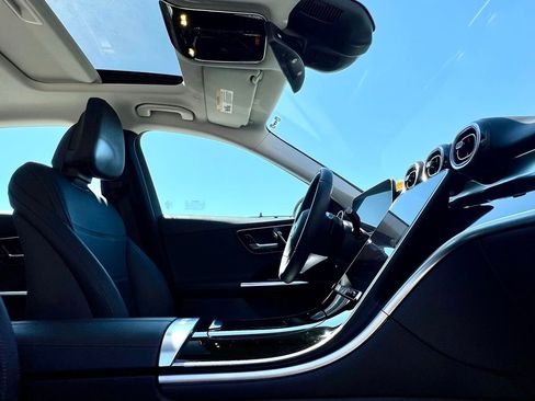 Used 2022 Mercedes-Benz C 300 4MATIC Sedan image 9