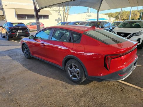 Used 2025 Kia K4 LXS image 12