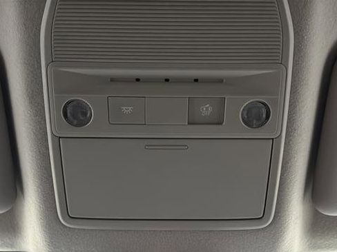 Used 2025 Nissan Kicks SR FWD image 29