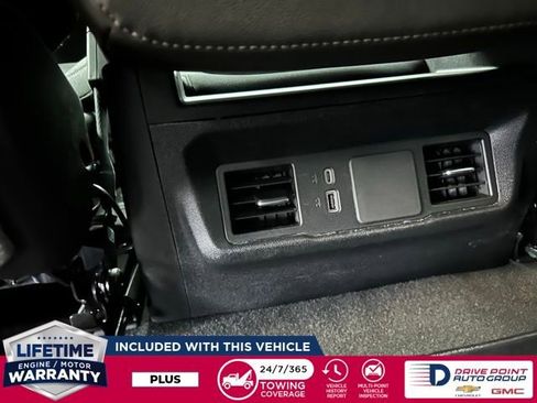 Used 2025 Chevrolet Silverado 2500 Custom w/ Custom Value Package image 27