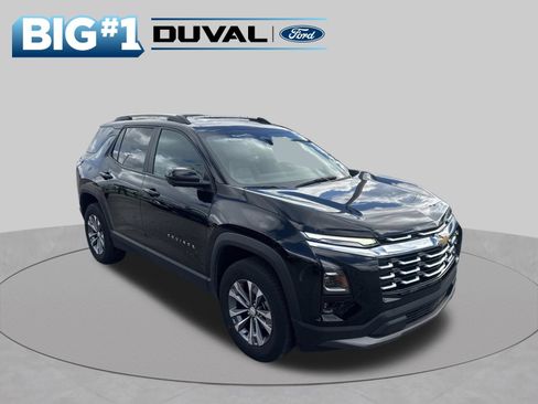 Used 2025 Chevrolet Equinox LT w/ Convenience Package II FWD image 1