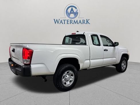 Used 2016 Toyota Tacoma SR AWD/4WD image 6