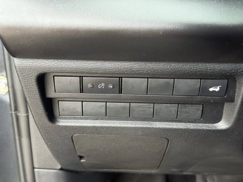 Used 2024 Mitsubishi Outlander SE FWD image 26