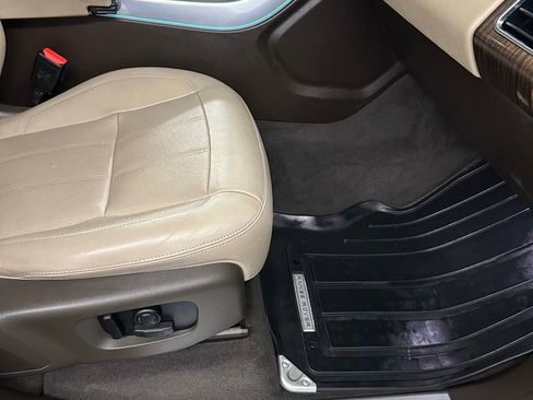 Used 2018 Land Rover Range Rover Sport HSE image 42