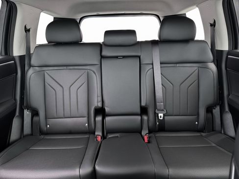 New 2026 Hyundai Santa Fe XRT AWD/4WD image 16