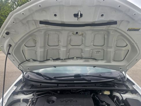 Used 2015 Toyota Corolla LE FWD image 25