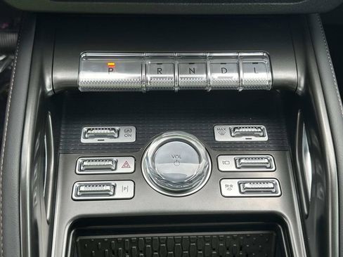 New 2025 Lincoln Nautilus Premier w/ Equipment Group 102A image 30