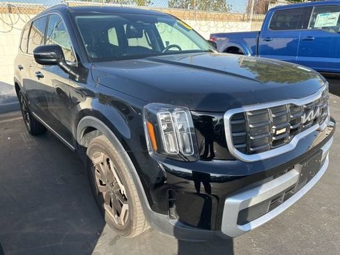 Used 2024 Kia Telluride S w/ S Sunroof Package FWD image 1