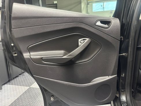 Used 2013 Ford C-MAX SE FWD image 16