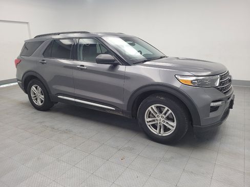 Used 2024 Ford Explorer XLT w/ Equipment Group 202A image 11