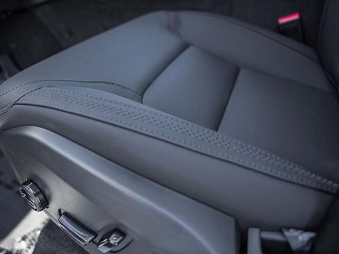 New 2026 Volvo XC90 B6 Plus w/ Protection Package Premier image 34