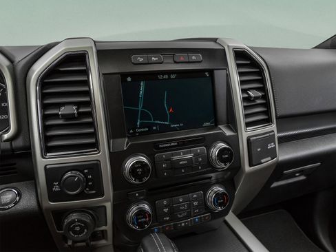 Used 2018 Ford F150 Lariat w/ Equipment Group 501A Mid AWD/4WD image 27