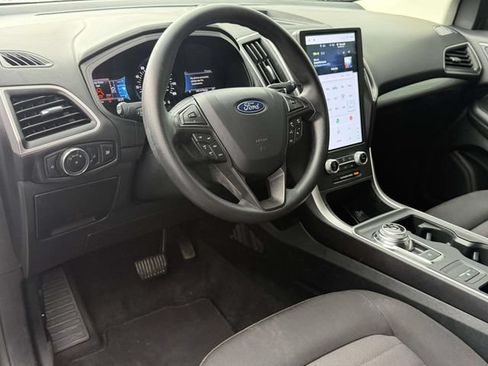Used 2024 Ford Edge SE w/ Black Appearance Package AWD/4WD image 18