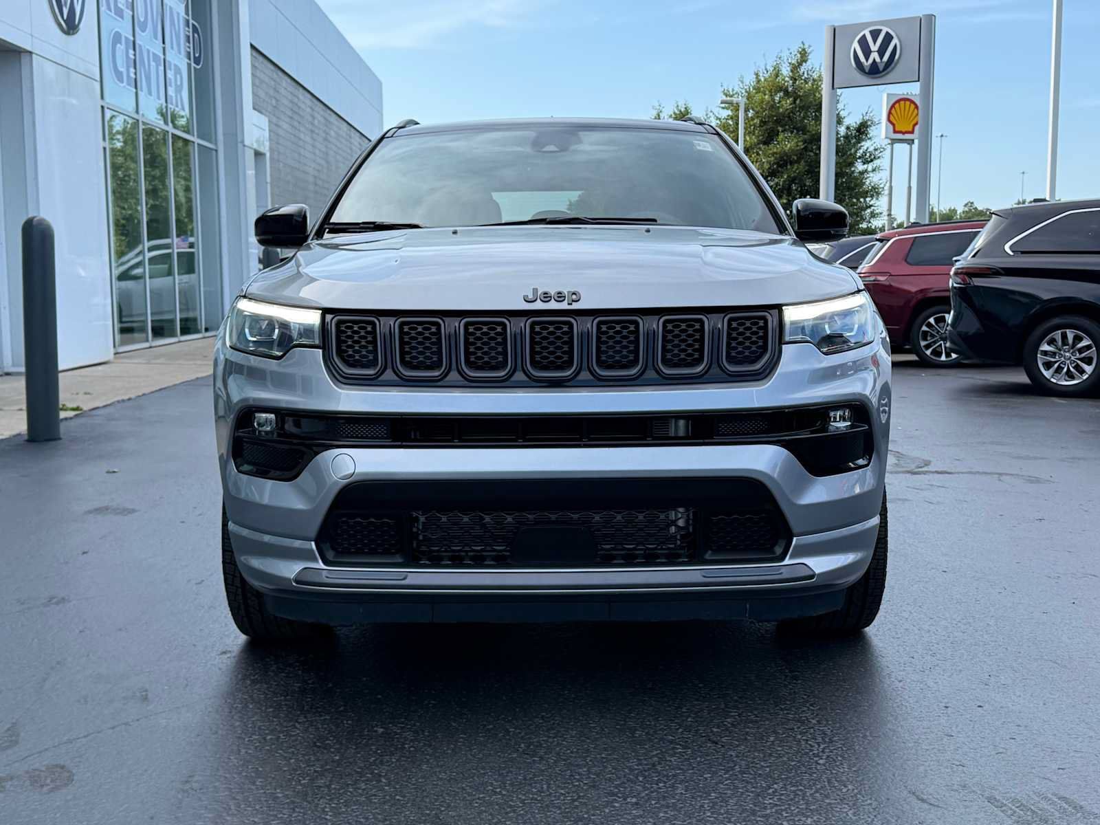 Used 2023 Jeep Compass High Altitude AWD/4WD image 2