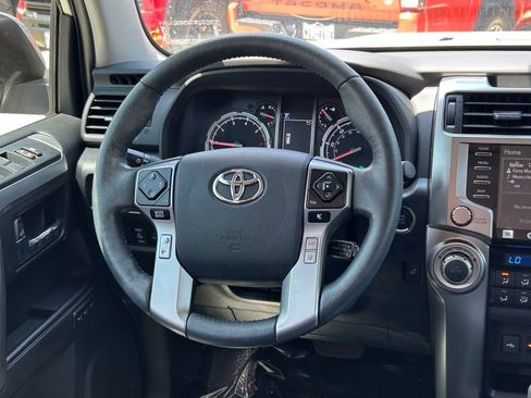 Used 2023 Toyota 4Runner Limited AWD/4WD image 42
