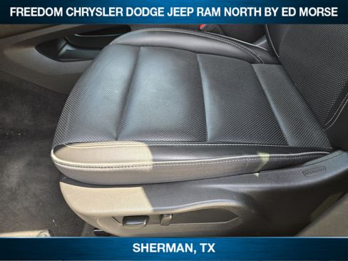 Used 2023 Buick Envision Essence FWD image 18