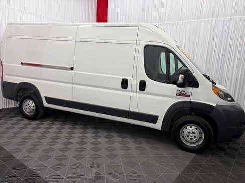 Used 2017 RAM ProMaster 2500 FWD image 9