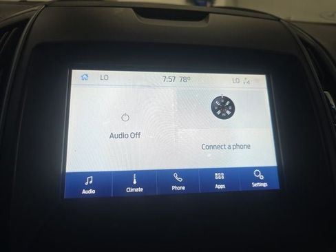 Used 2020 Ford Edge SE FWD image 24