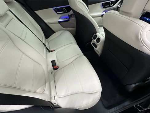 New 2026 Mercedes-Benz GLC 300 4MATIC image 17