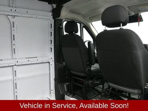 Used 2024 RAM ProMaster 2500 w/ Convenience Group FWD image 12