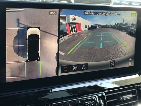 New 2026 Nissan Pathfinder Platinum image 30