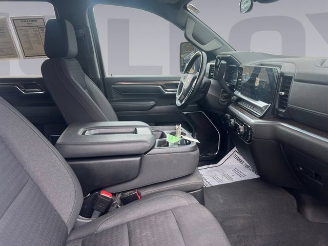 Used 2024 Chevrolet Silverado 2500 LT AWD/4WD image 17