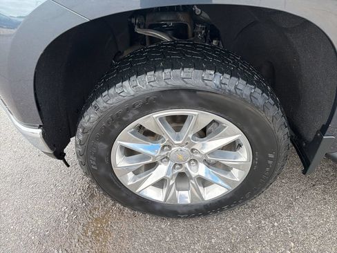 Used 2022 Chevrolet Silverado 1500 LTZ w/ LTZ Premium Package AWD/4WD image 10