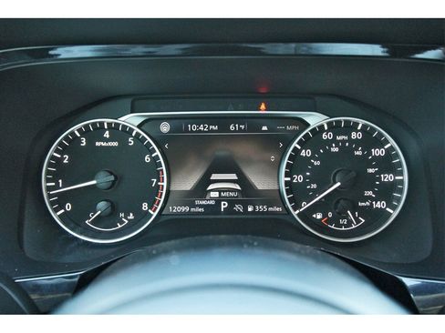 Used 2024 Nissan Pathfinder SV w/ Black Appearance Package image 10